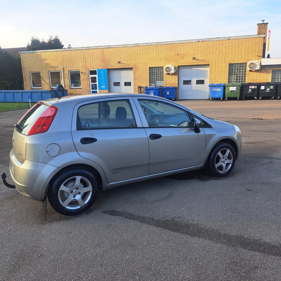 Fiat Punto 1,3 JTD Active 5d