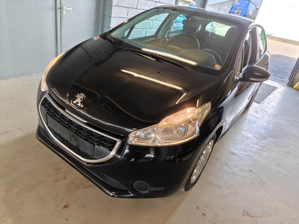 Peugeot 208 1,2 VTi Active 5d