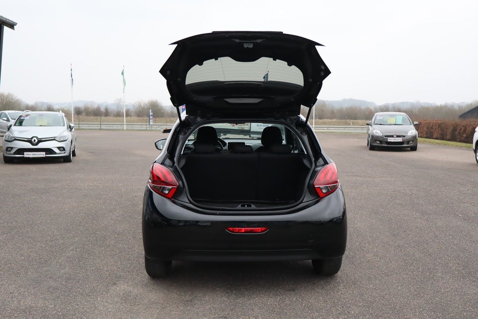 Peugeot 208 1,5 BlueHDi 100 Allure+ 5d