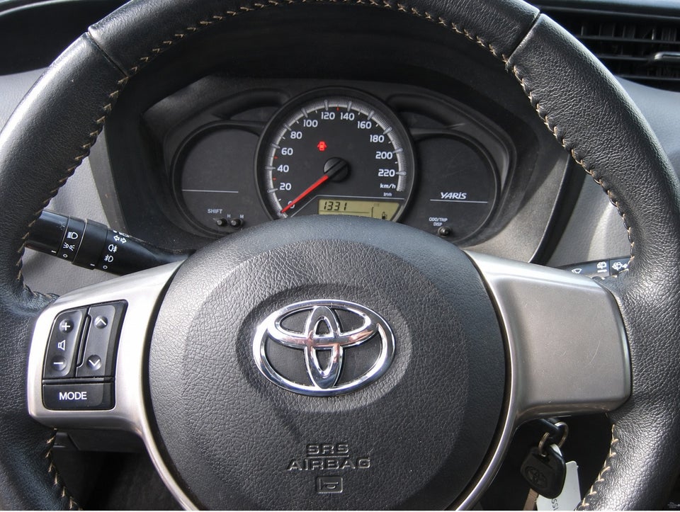 Toyota Yaris 1,0 VVT-i T1 Style 5d