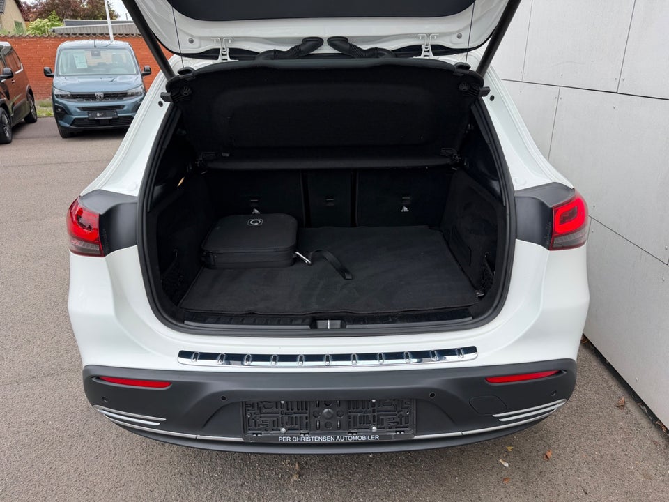 Mercedes EQA250 5d