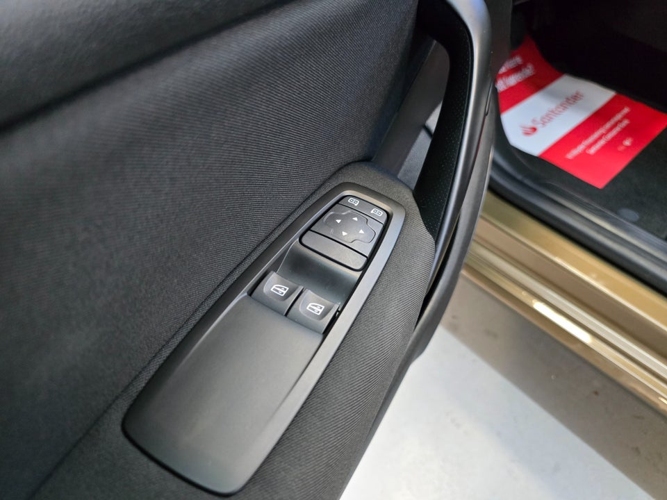 Renault Megane IV 1,2 TCe 100 Life 5d