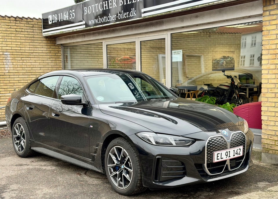 BMW i4 eDrive40 Fully Charged M-Sport 5d