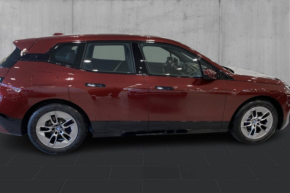 BMW iX xDrive40 Fully Charged 5d