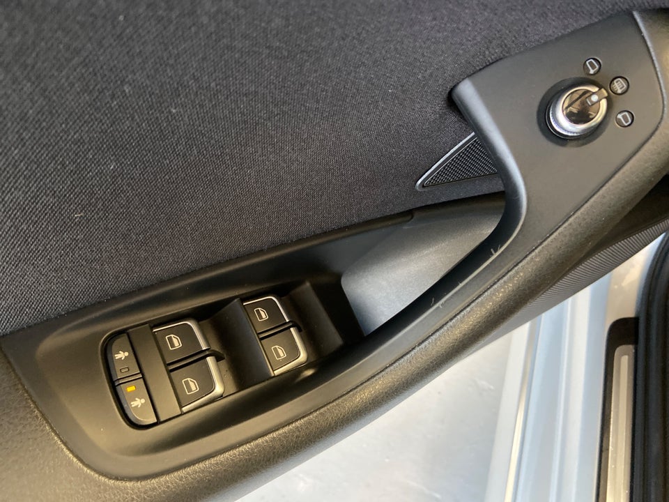 Audi A6 2,0 TDi 190 Ultra S-line Avant S-tr. 5d