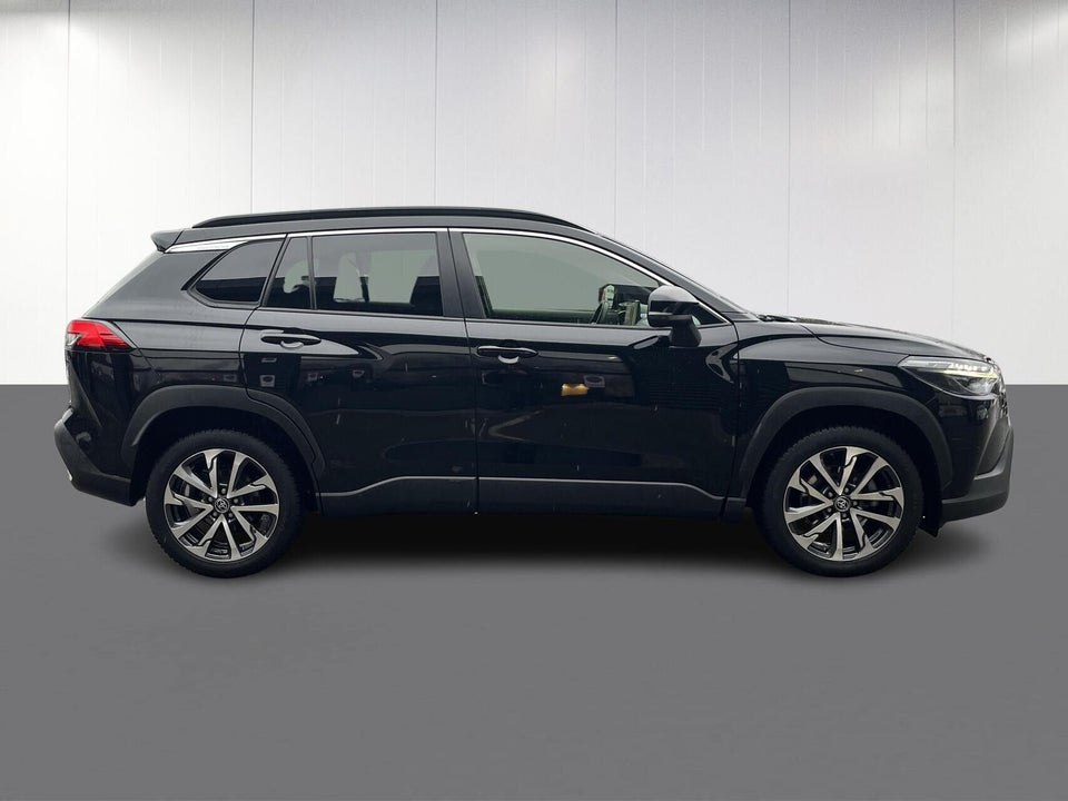 Toyota Corolla Cross 2,0 Hybrid Style Comfort CVT 5d