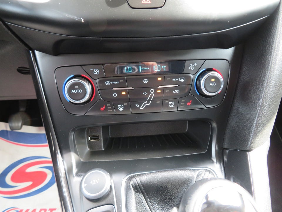 Ford Focus 1,0 EcoBoost Titanium stc. 5d