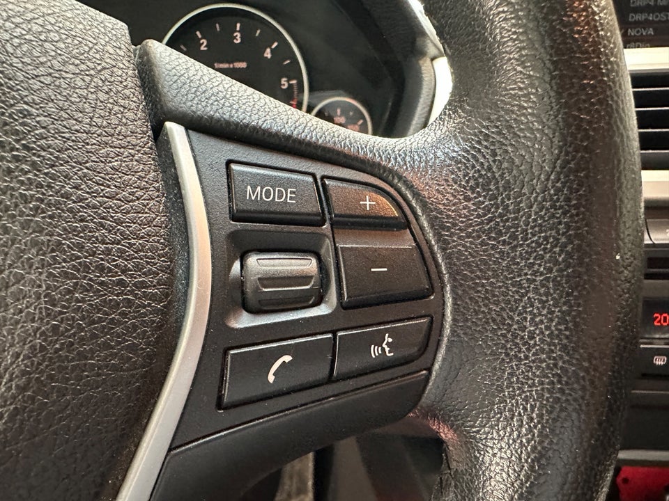 BMW 320d 2,0 Touring 5d