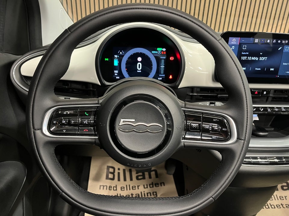 Fiat 500e 42 Icon Cabrio 2d