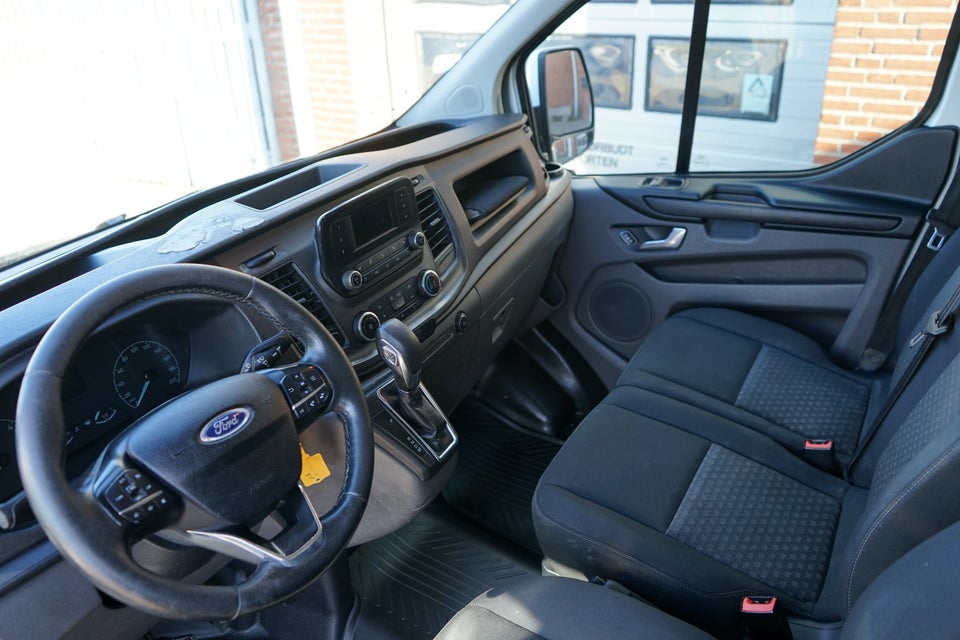 Ford Transit Custom 320 L2 2,0 TDCi 130 Trend aut.
