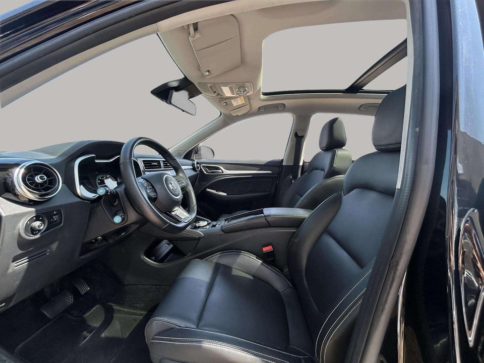 MG ZS EV Luxury 5d