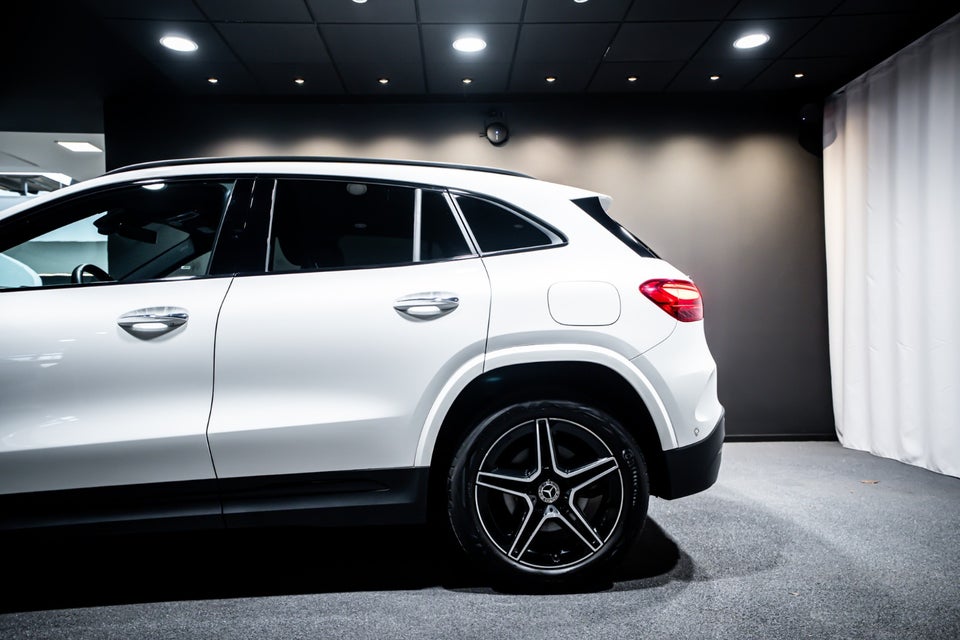 Mercedes GLA250 e 1,3 AMG Premium aut. 5d