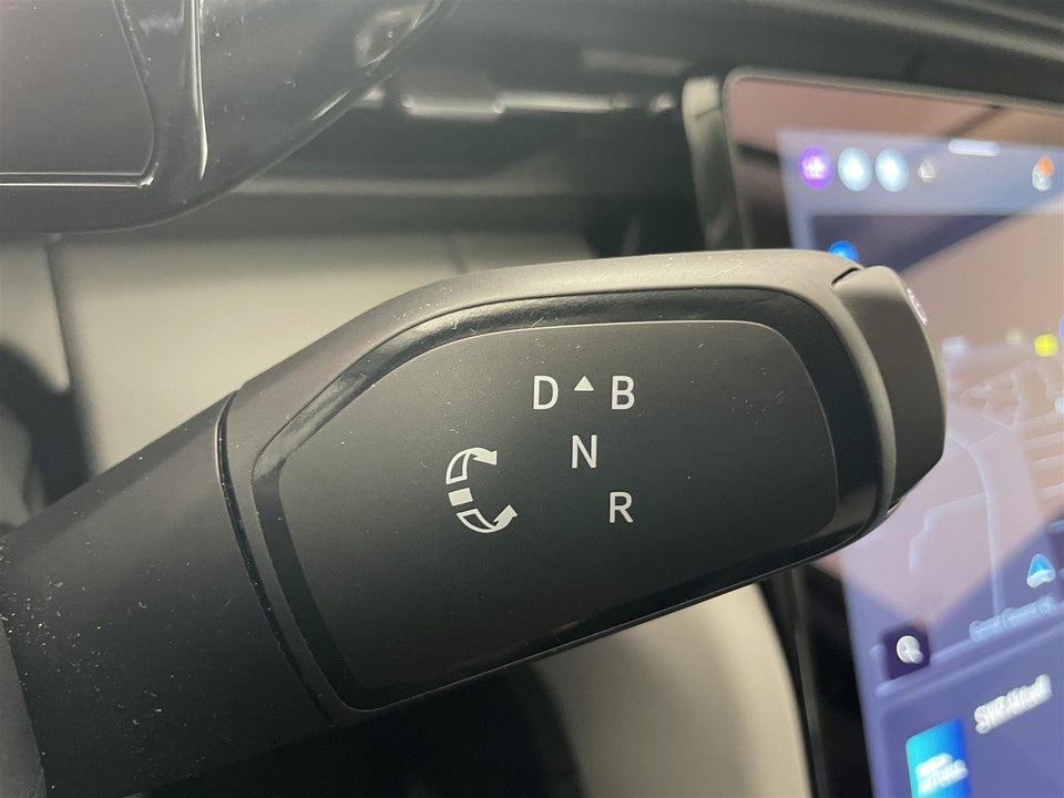 Ford Explorer 84 Select Extended Range AWD 5d