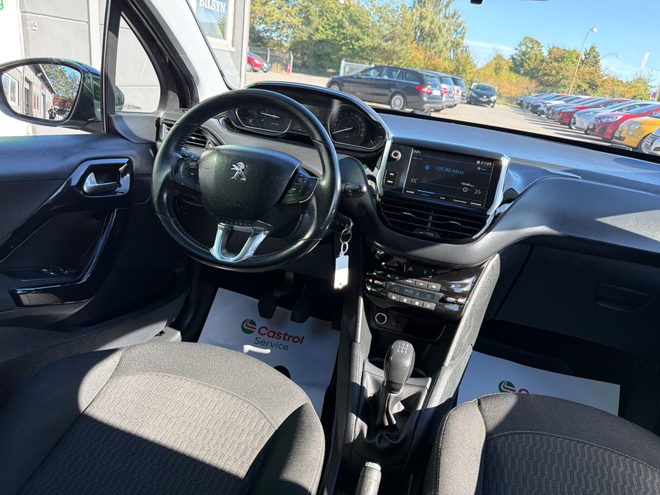 Peugeot 208 1,2 VTi 82 Allure 5d