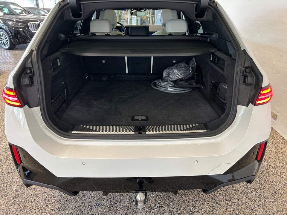 BMW i5 eDrive40 Touring Fully Charged M-Sport 5d