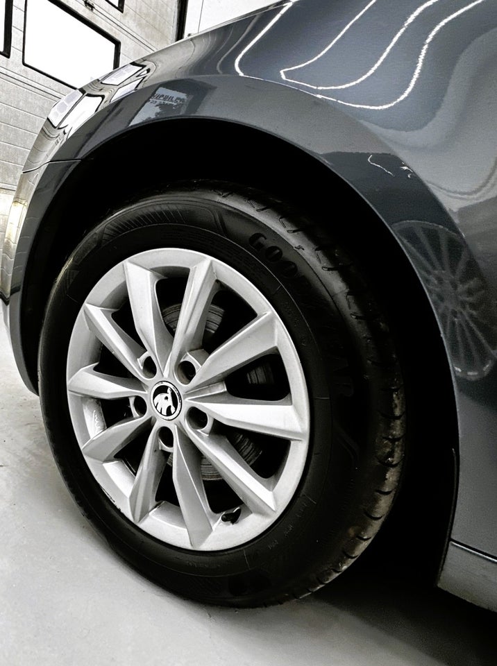 Skoda Octavia 1,4 TSi 140 Ambition DSG 5d