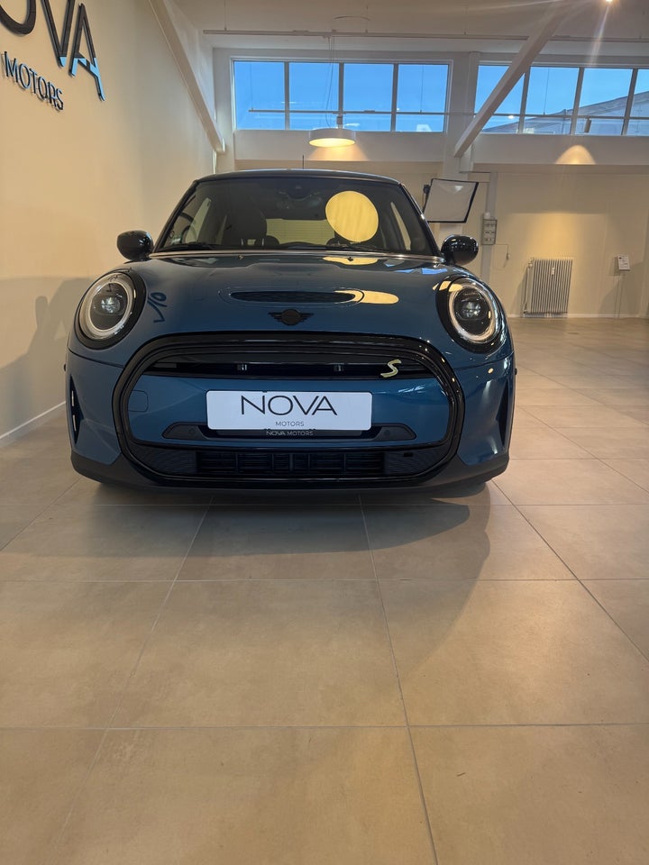 MINI Cooper SE Maximise 3d
