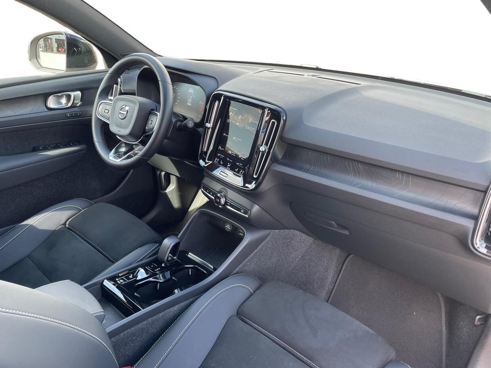Volvo XC40 1,5 T5 ReCharge Plus Dark aut. 5d