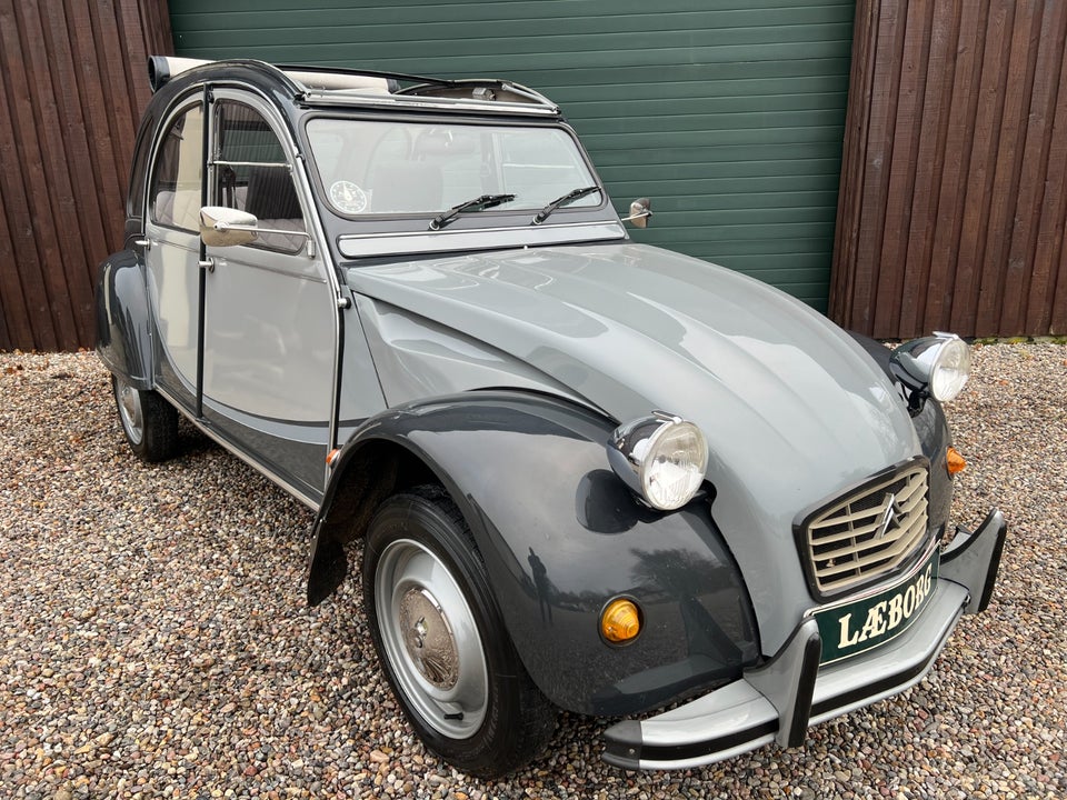 Citroën 2CV 0,6  4d