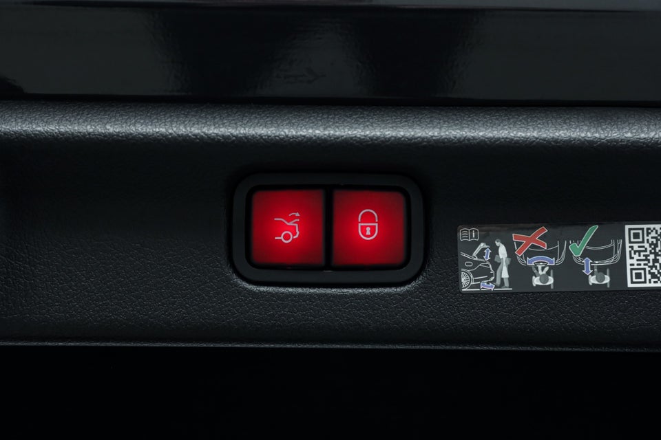 Mercedes EQE350 AMG Line 4d