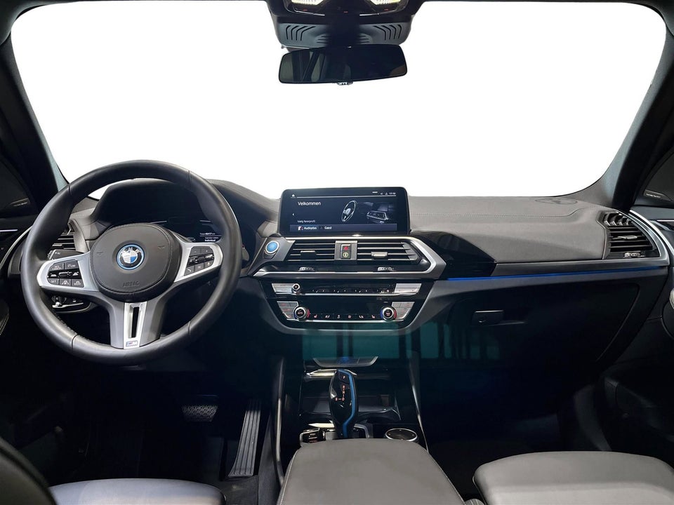 BMW iX3 Charged Impressive 5d