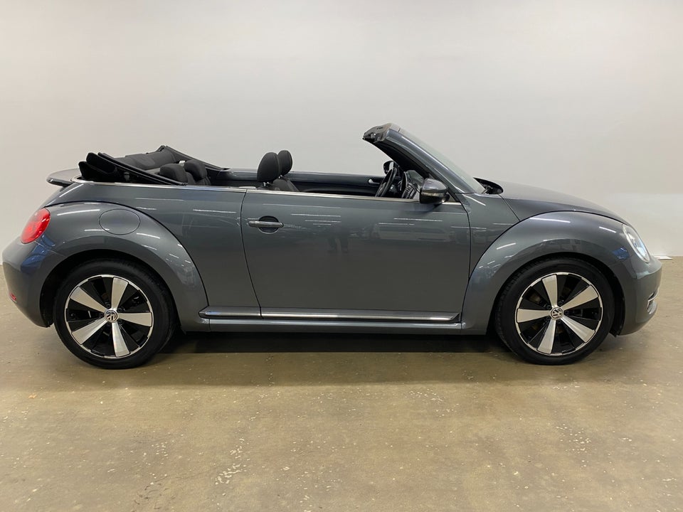 VW The Beetle 1,4 TSi 160 Design Cabriolet DSG 2d