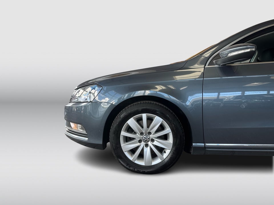 VW Passat 2,0 TDi 140 Highline Variant DSG BMT 5d