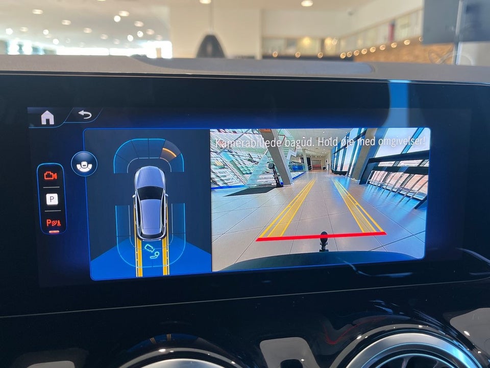 Mercedes EQA300 Progressive Advance 4Matic 5d