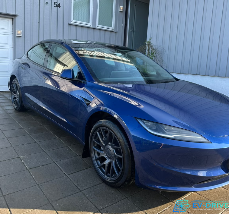 Tesla Model 3 RWD 4d