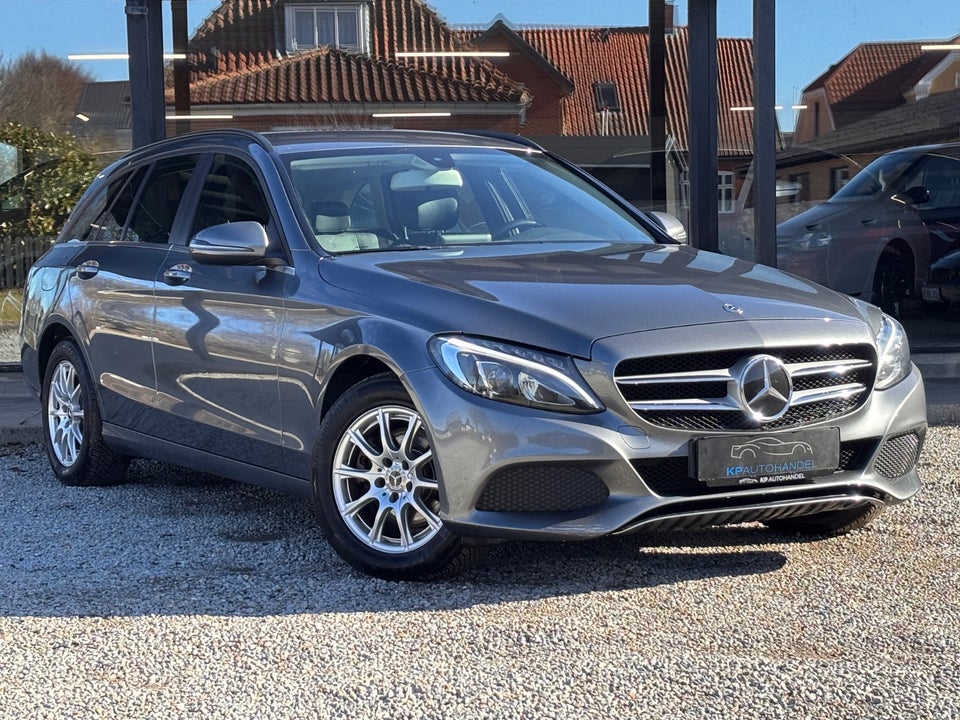 Mercedes C220 d 2,2 Avantgarde stc. aut. 5d