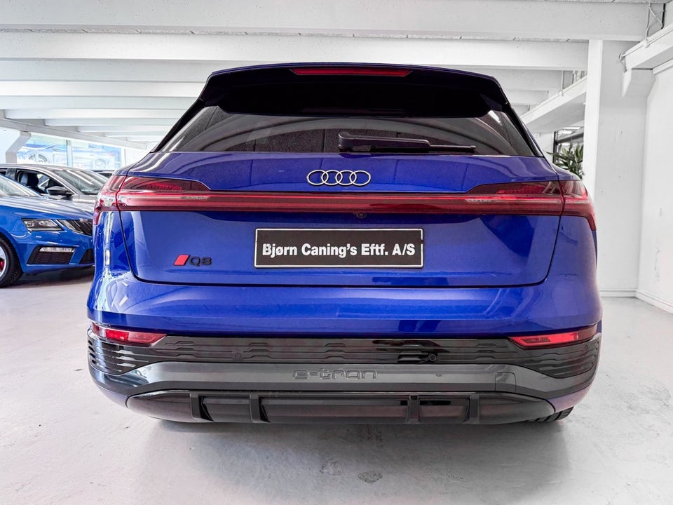 Audi Q8 e-tron 55 S-line quattro 5d