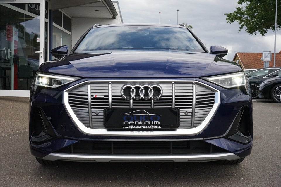 Audi e-tron 55 S-line quattro 5d