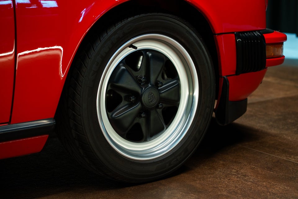 Porsche 911 3,2 Carrera Coupé 2d