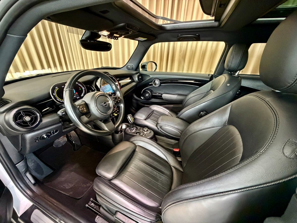 MINI Cooper SE Edition Premium Plus 3d