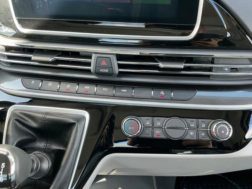 Maxus Deliver 9 2,0 TD L4 Chassis RWD 2d