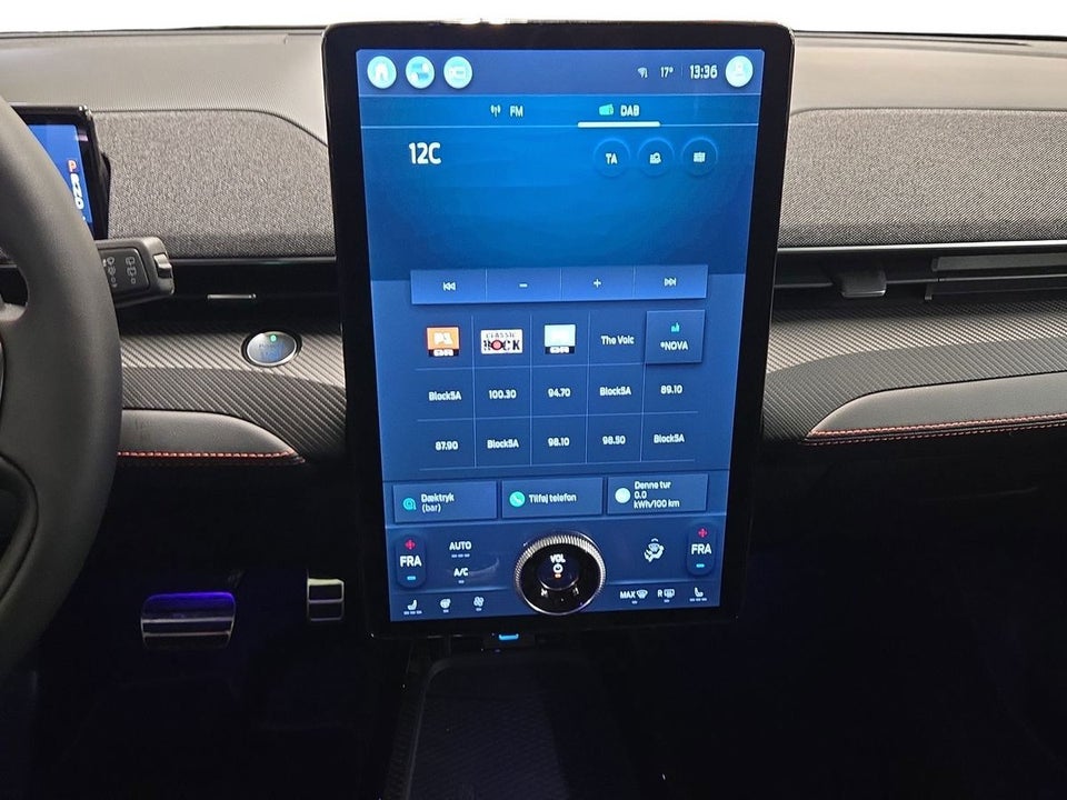 Ford Mustang Mach-E 98 Premium Extended Range AWD 5d