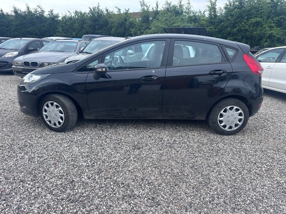 Ford Fiesta 1,25 82 Titanium 5d