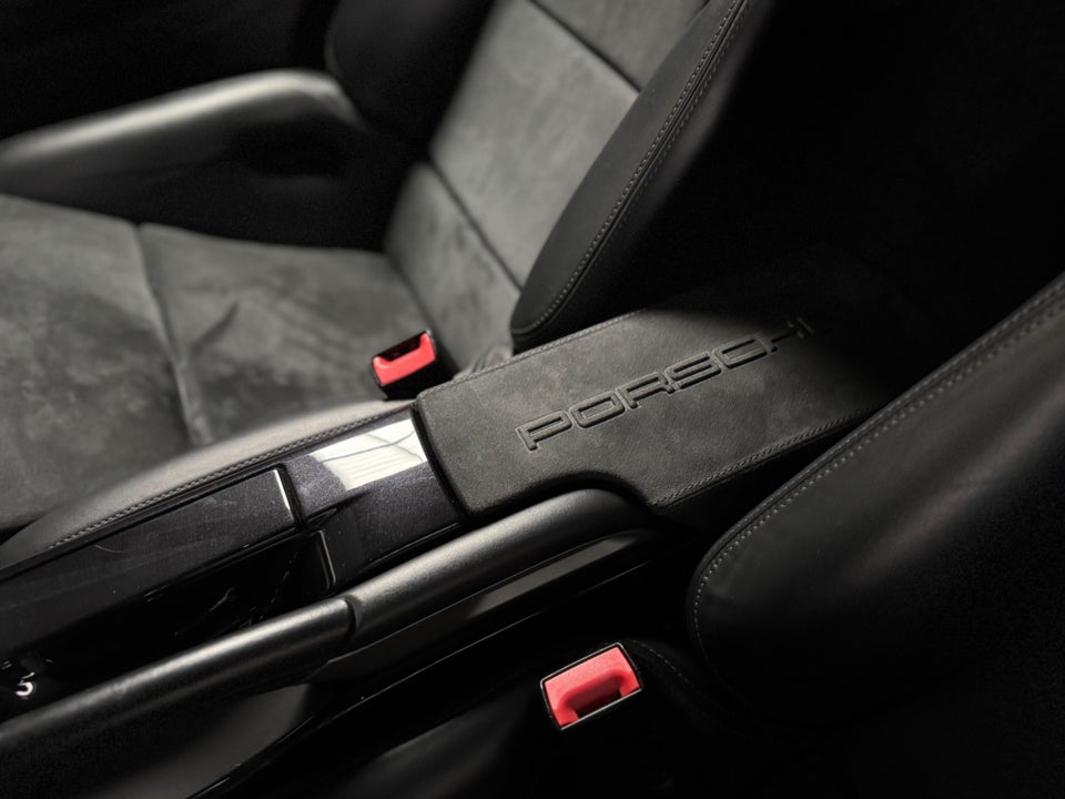 Porsche Cayman R 3,4 PDK 2d