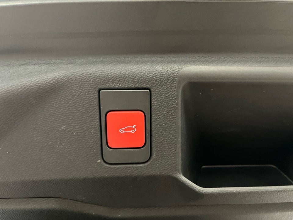 Peugeot e-5008 77 GT Pack 7prs 5d