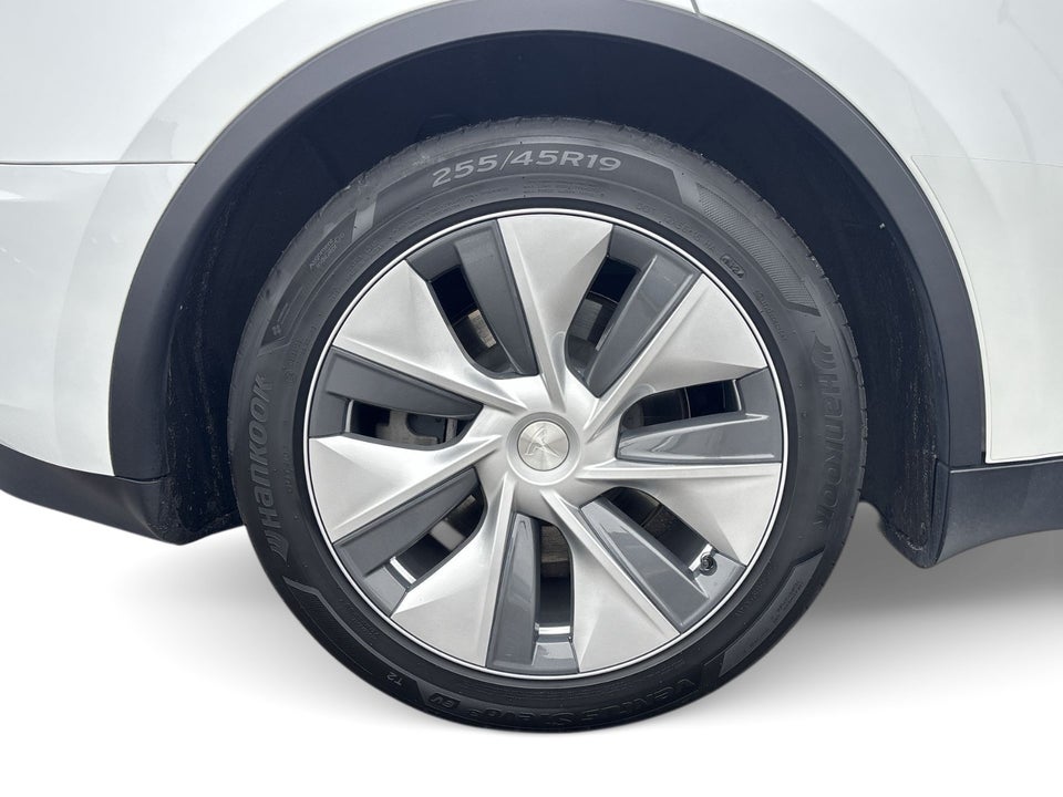 Tesla Model Y RWD 5d