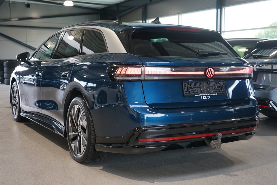VW ID.7 77 Pro Tourer 5d