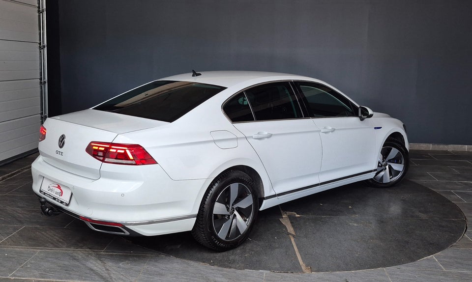 VW Passat 1,4 GTE DSG 4d