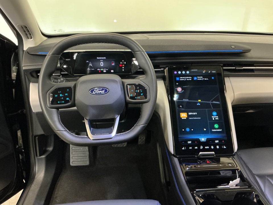 Ford Explorer 77 Premium Extended Range 5d