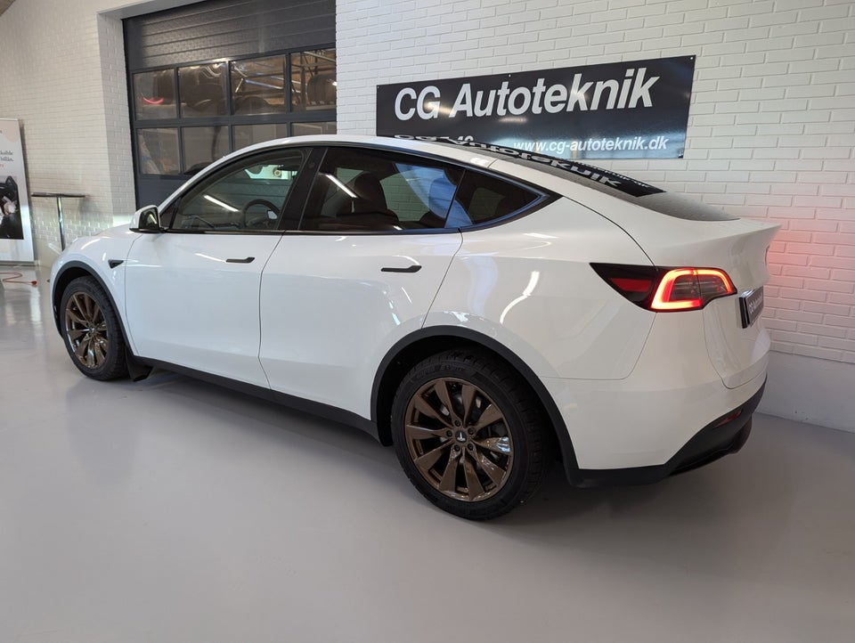 Tesla Model Y Long Range AWD 5d