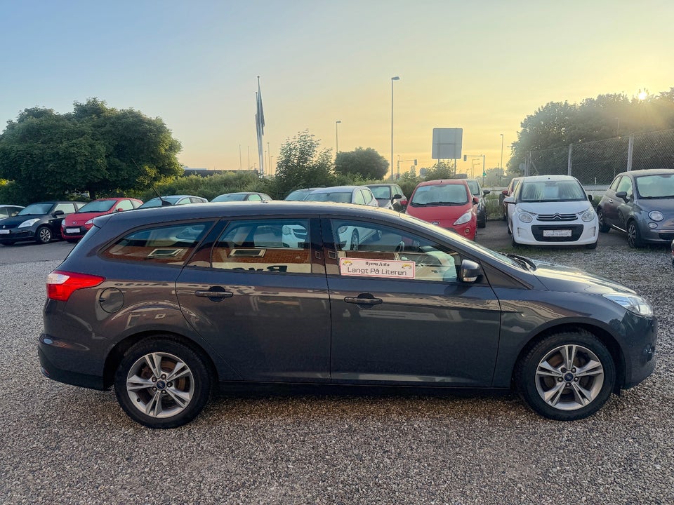 Ford Focus 1,0 SCTi 125 Business stc. 5d