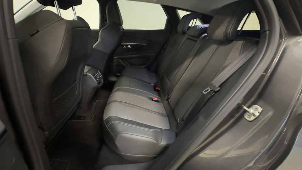 Peugeot 3008 1,6 Hybrid Allure Pack EAT8 5d