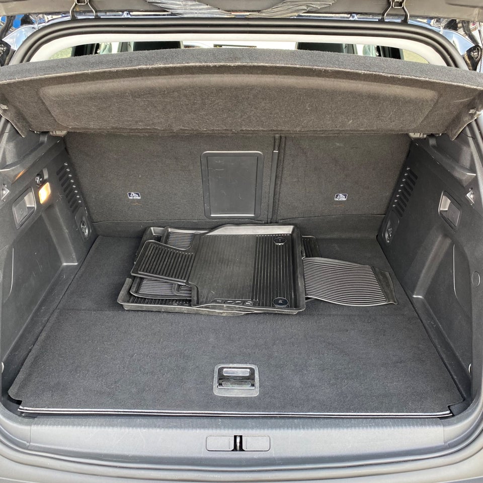 Peugeot 3008 1,6 Hybrid Allure EAT8 5d