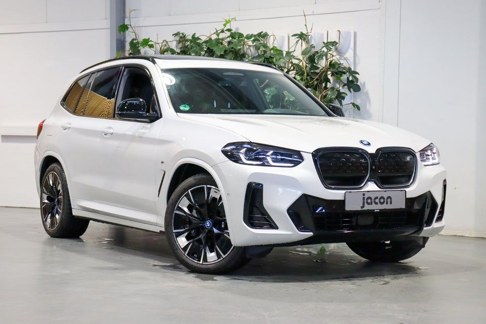 BMW iX3 Charged Plus 5d