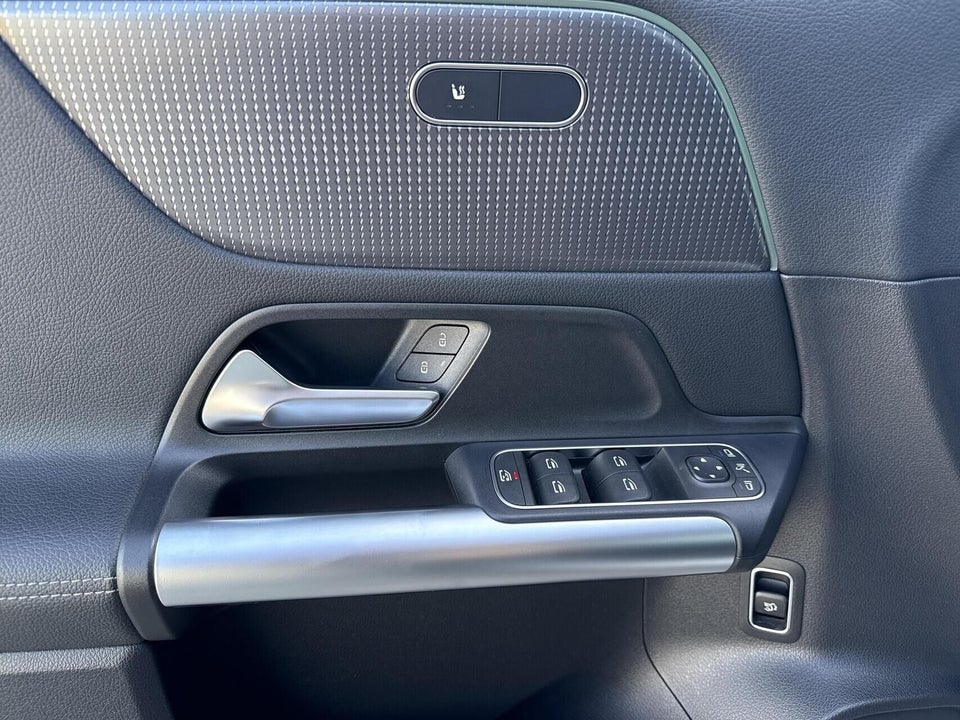 Mercedes EQA250 Progressive 5d