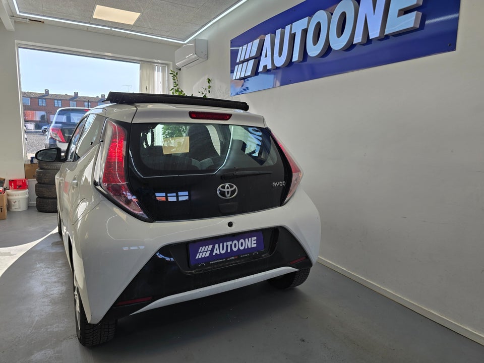 Toyota Aygo 1,0 VVT-i x-sky 5d